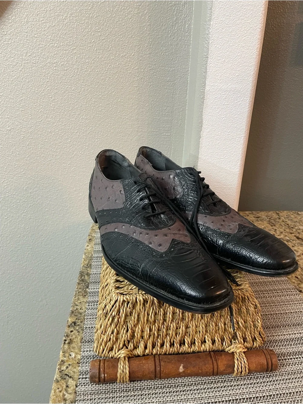 Men’s Black & Gray Exotic Ostrich Crocodile Print Wingtip Oxford Dress Shoe
